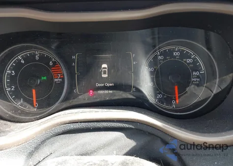 2017 Jeep Cherokee Altitude Fwd из США, поврежденный, VIN 1C4PJLAB9HW566180